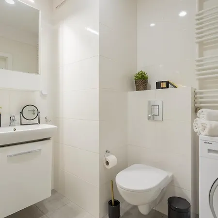 Urban Chic - Pereca - Rondo Onz - Luxury - 14 People * Warszawa