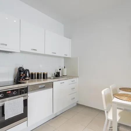 Urban Chic - Pereca - Rondo Onz - Luxury - 14 People * Warszawa