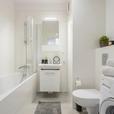 Urban Chic - Pereca - Rondo Onz - Luxury - 14 People